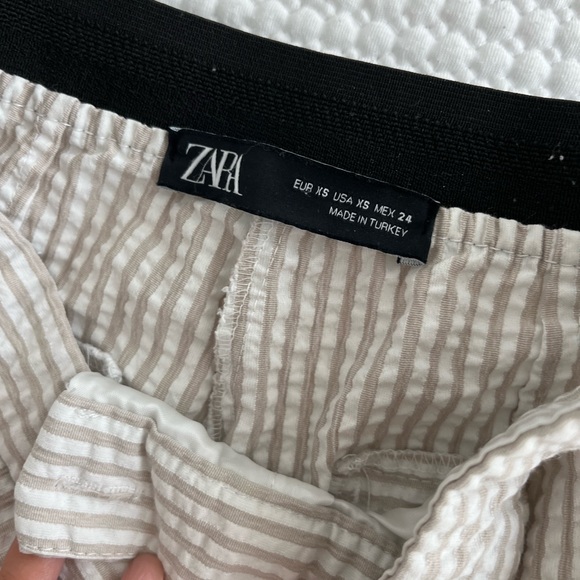 Zara Straight Leg Pants - Picture 2 of 3
